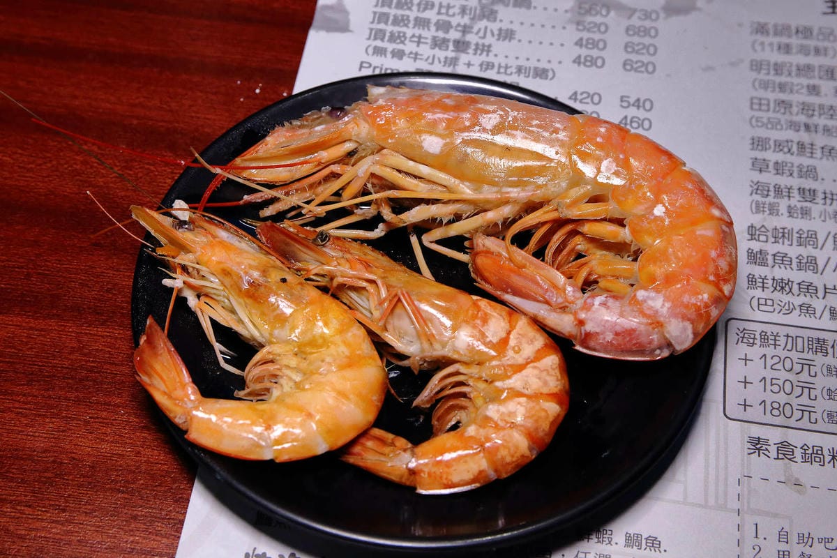 【食。三重】田原鍋日式涮涮鍋〜2019新開幕三重火鍋推薦。白飯/烏龍麵/冬粉/飲料/冰淇淋通通吃到飽，超高CP嚴選食材，吃一次就愛上啦！