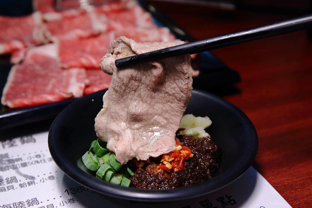 【食。三重】田原鍋日式涮涮鍋〜2019新開幕三重火鍋推薦。白飯/烏龍麵/冬粉/飲料/冰淇淋通通吃到飽，超高CP嚴選食材，吃一次就愛上啦！