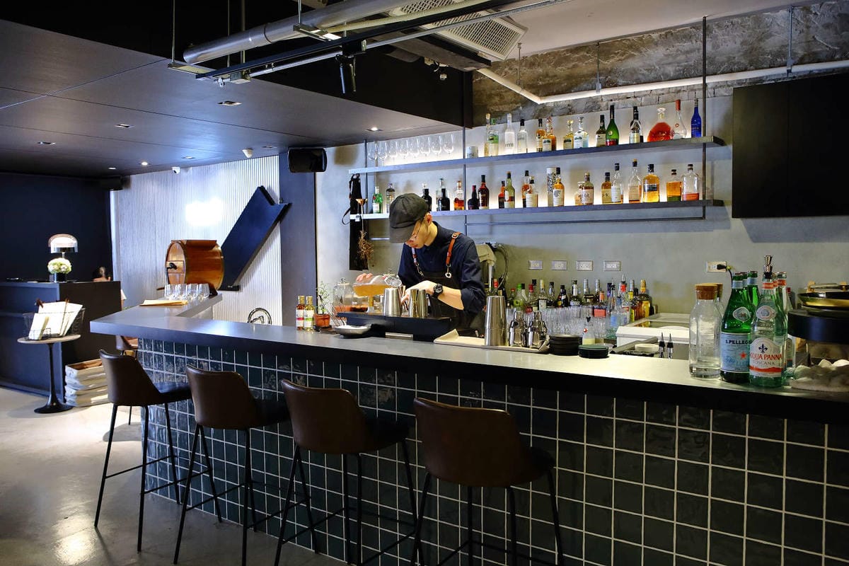 【食。台北】ULV Restaurant And Bar〜大安餐酒館。質感美味的商業午餐，偶爾奢侈一下，夢幻香煎鴨肝！