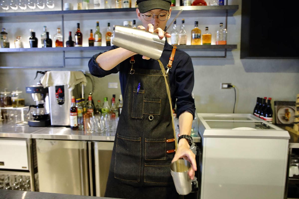 【食。台北】ULV Restaurant And Bar〜大安餐酒館。質感美味的商業午餐，偶爾奢侈一下，夢幻香煎鴨肝！