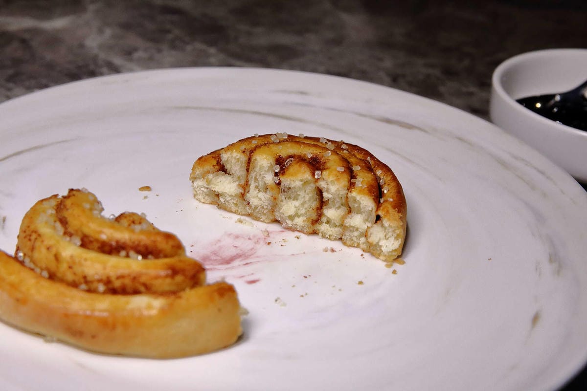 【食。台北】ULV Restaurant And Bar〜大安餐酒館。質感美味的商業午餐，偶爾奢侈一下，夢幻香煎鴨肝！