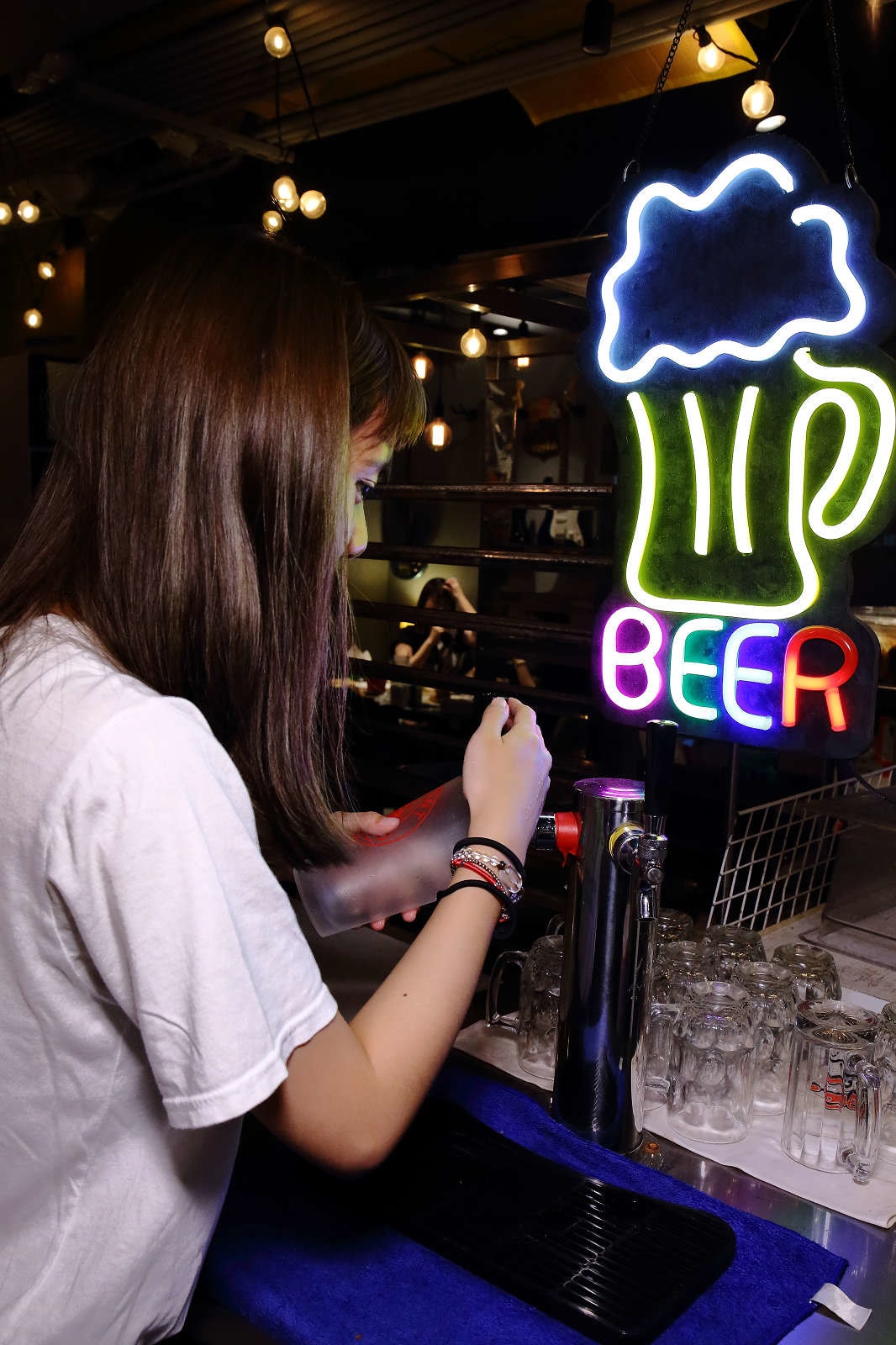 【食。台北】Patio 46 沛緹歐美式餐廳〜萬芳醫院站美食。麥當勞行政創意主廚開的正宗美式口味餐廳,激推超多肉汁雙層漢堡!