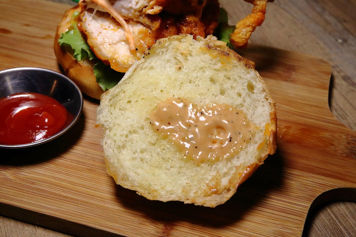 【食。台北】Patio 46 沛緹歐美式餐廳〜萬芳醫院站美食。麥當勞行政創意主廚開的正宗美式口味餐廳,激推超多肉汁雙層漢堡!