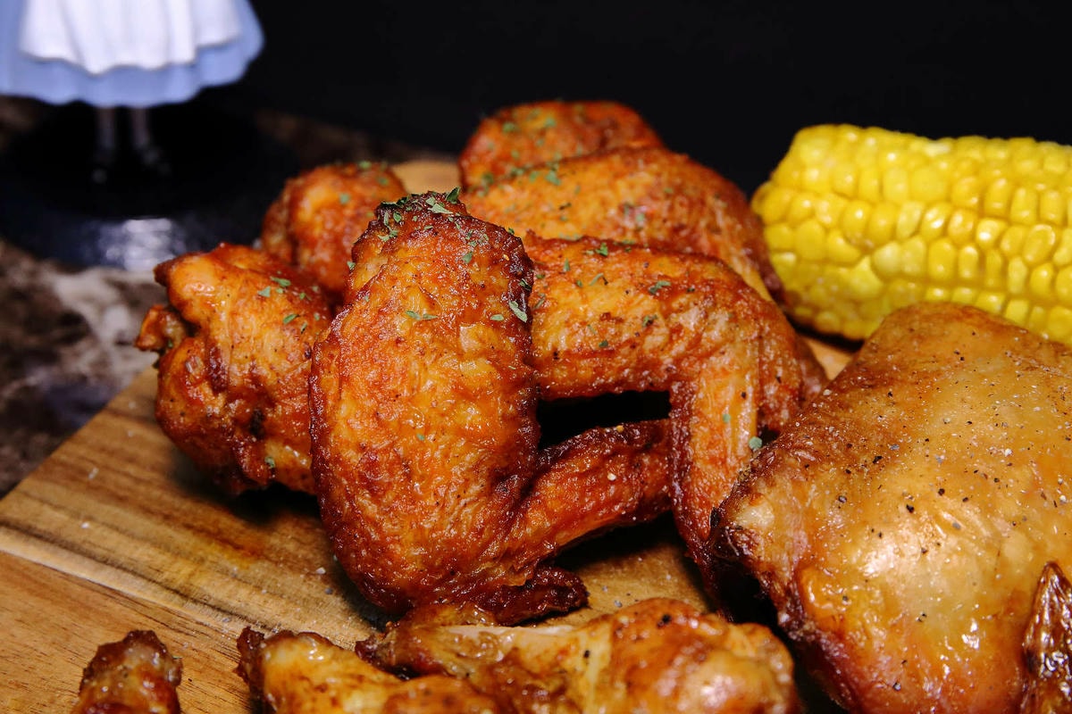 【食。林口】夯立方炙烤雞腿速食店〜國民美食新發現!鮮嫩多汁的獨門義式烤雞,每天採買新鮮雞肉現點現烤,爆漿不吃不可!