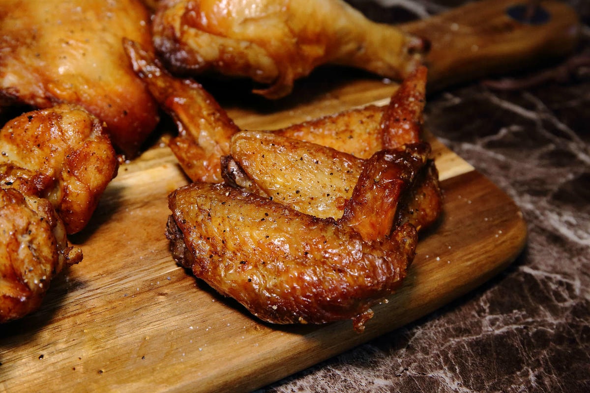 【食。林口】夯立方炙烤雞腿速食店〜國民美食新發現!鮮嫩多汁的獨門義式烤雞,每天採買新鮮雞肉現點現烤,爆漿不吃不可!