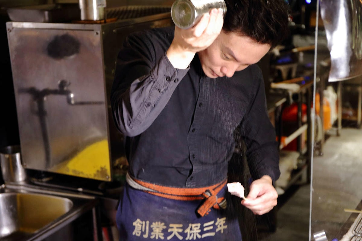 【食。基隆】螢火Hotarubi居酒屋〜基隆居酒屋推薦。濃濃日本風中享用美味串燒,餐點種類多元又好吃,在地人激推,CP值破表!