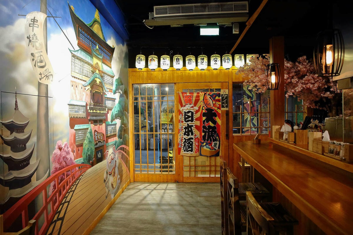 【食。基隆】螢火Hotarubi居酒屋〜基隆居酒屋推薦。濃濃日本風中享用美味串燒,餐點種類多元又好吃,在地人激推,CP值破表!