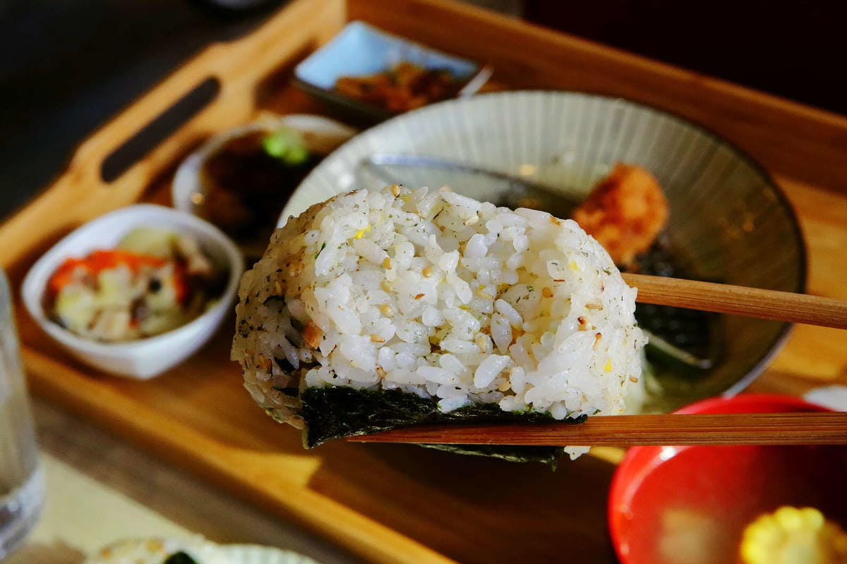 【食。桃園】日和 . まいにち〜隱藏巷弄裡人氣日式早午餐，現點現做日式飯糰，重現經典日本道地家庭味！