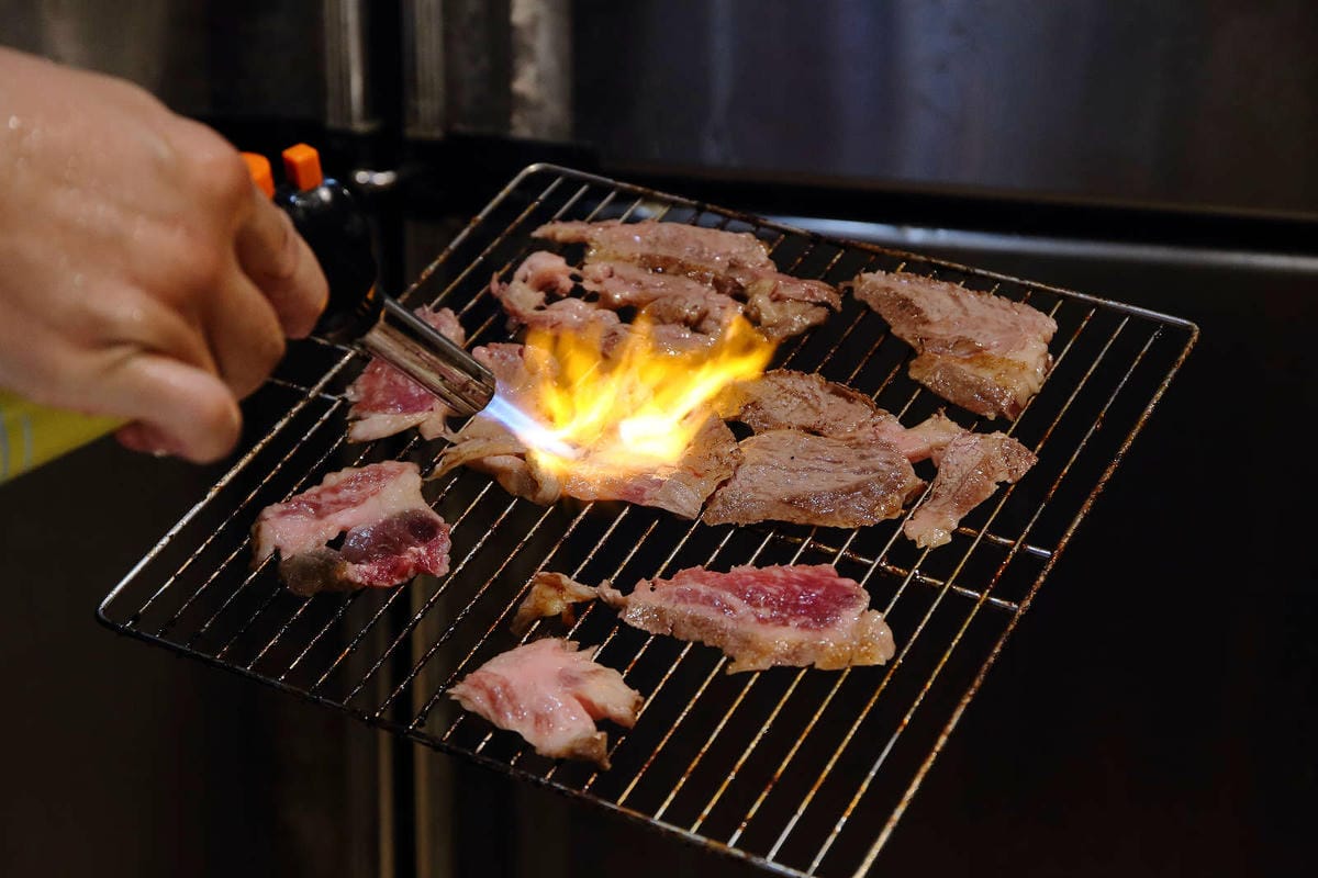 【食。永和】滿鱻〜永和必嘗海派大份量日式丼飯！鋪滿碗公Prime牛肉山+無敵澎湃海鱻丼，沒有最狂，只有更狂！