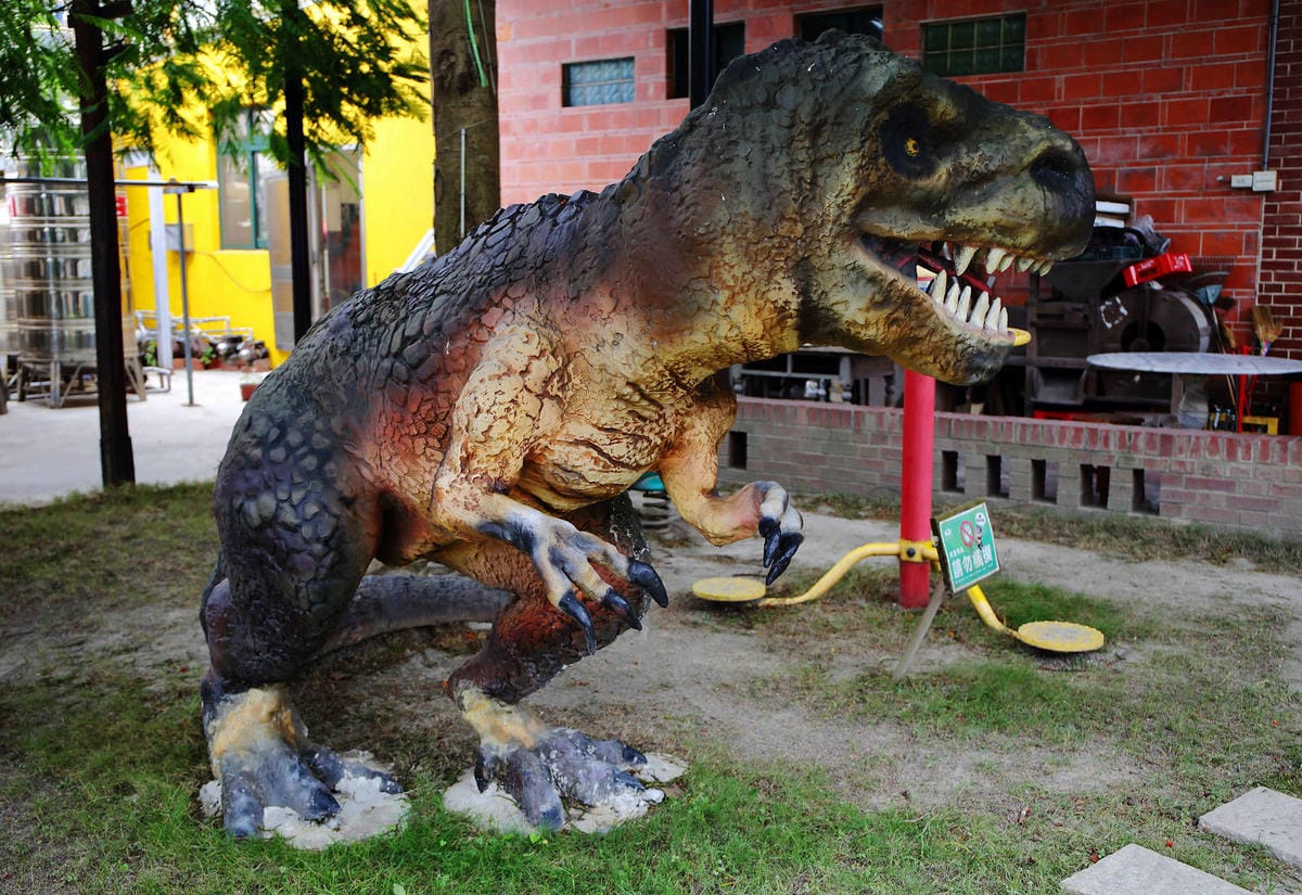 【食。彰化】童年往事莊園民宿〜彰化主題餐廳。懷舊復古餐廳帶我們一同「穿越」回到50年代！(寵物友善民宿+餐廳)