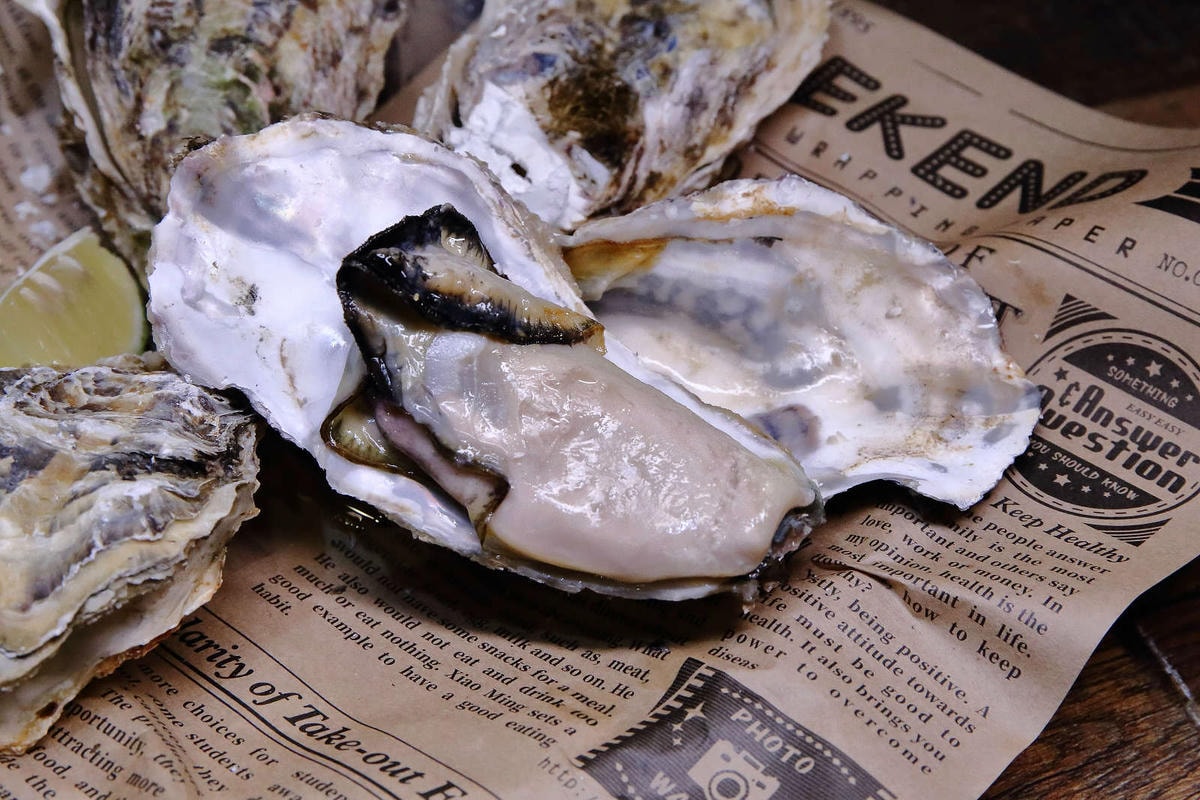 【食。板橋】火夯seafood 海鮮燒烤〜地表最強海鮮燒烤,浮誇無極限!超巨大手臂蝦、大生蠔,半露天燒烤海鮮控的最愛!(寵物友善餐廳)(已歇業)