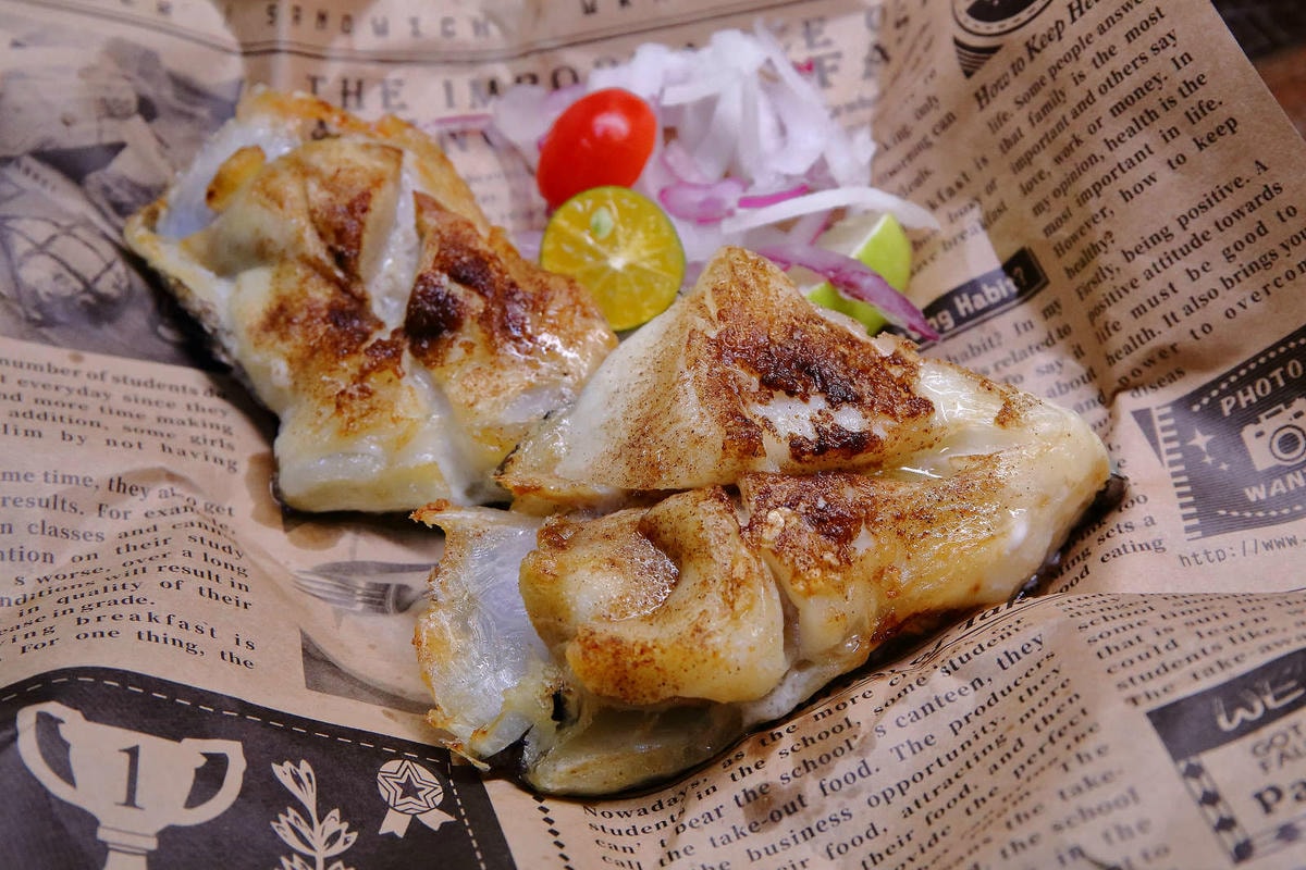 【食。板橋】火夯seafood 海鮮燒烤〜地表最強海鮮燒烤,浮誇無極限!超巨大手臂蝦、大生蠔,半露天燒烤海鮮控的最愛!(寵物友善餐廳)(已歇業)