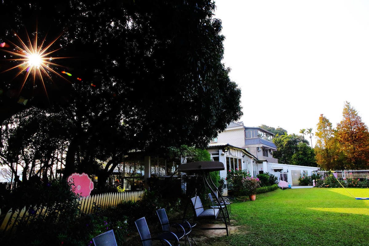 【宿。嘉義】悅來居莊園〜嘉義友善寵物民宿。落羽松森林小木屋、