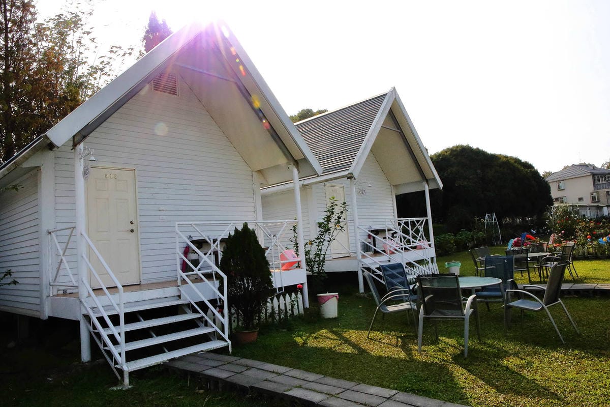 【宿。嘉義】悅來居莊園〜嘉義友善寵物民宿。落羽松森林小木屋、