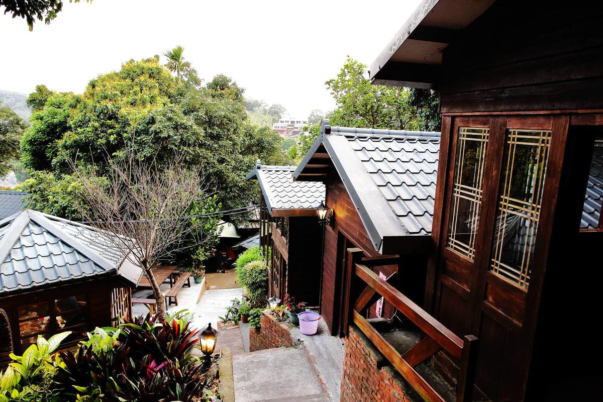 【食。五股】碧瑤山莊〜藏在都市裡的庭園餐廳,觀音山百年古厝吃 【食。五股】碧瑤山莊〜藏在都市裡的庭園餐廳,觀音山百年古厝吃