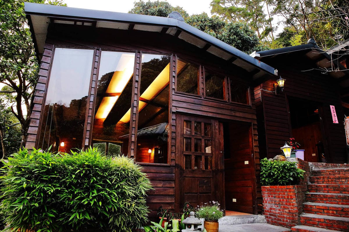 【食。五股】碧瑤山莊〜藏在都市裡的庭園餐廳,觀音山百年古厝吃 【食。五股】碧瑤山莊〜藏在都市裡的庭園餐廳,觀音山百年古厝吃