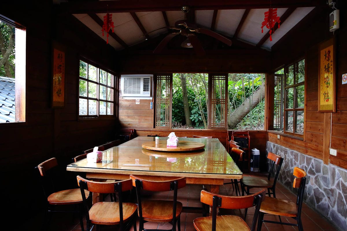 【食。五股】碧瑤山莊〜藏在都市裡的庭園餐廳,觀音山百年古厝吃 【食。五股】碧瑤山莊〜藏在都市裡的庭園餐廳,觀音山百年古厝吃