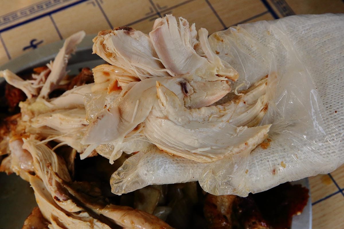 【食。淡水】王家碳烤鋼管雞～注意！有雞會跳鋼管舞！老饕才知道的烤雞，想吃不一定吃得到！