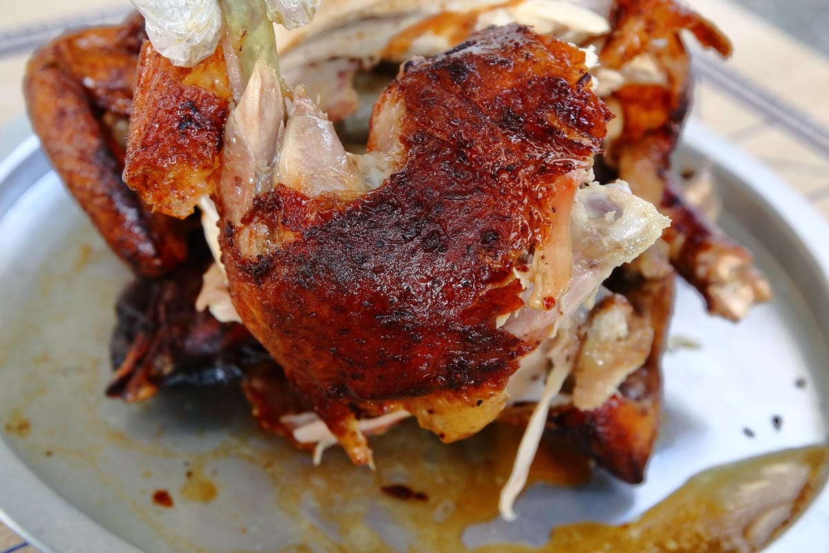 【食。淡水】王家碳烤鋼管雞～注意！有雞會跳鋼管舞！老饕才知道的烤雞，想吃不一定吃得到！