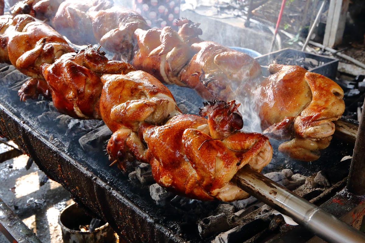 【食。淡水】王家碳烤鋼管雞～注意！有雞會跳鋼管舞！老饕才知道的烤雞，想吃不一定吃得到！