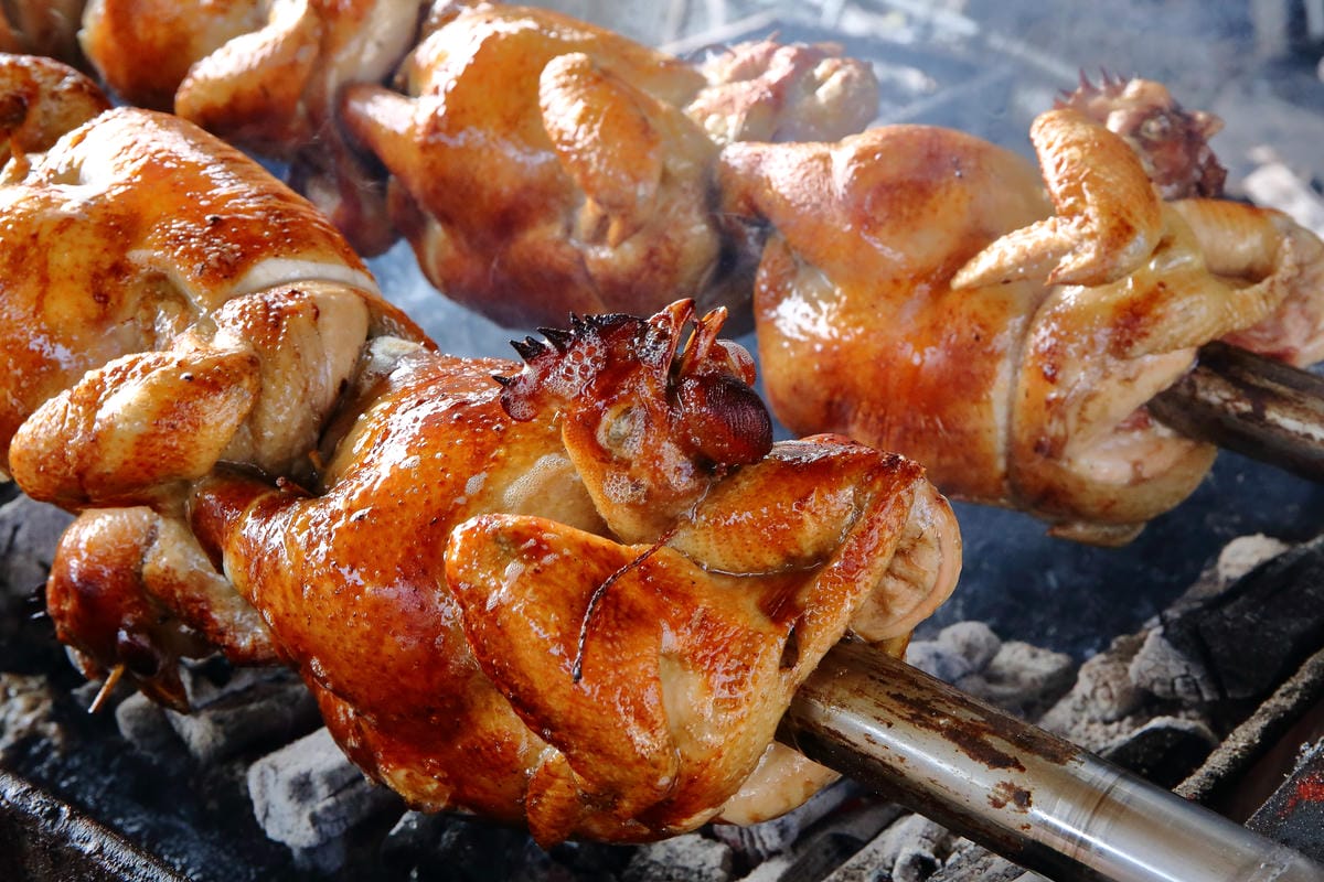 【食。淡水】王家碳烤鋼管雞～注意！有雞會跳鋼管舞！老饕才知道的烤雞，想吃不一定吃得到！