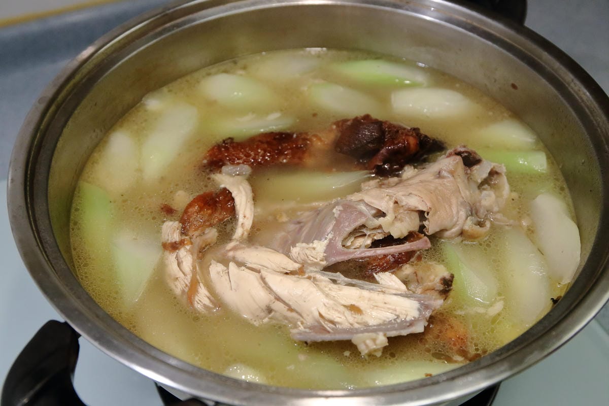 【食。淡水】王家碳烤鋼管雞～注意！有雞會跳鋼管舞！老饕才知道的烤雞，想吃不一定吃得到！