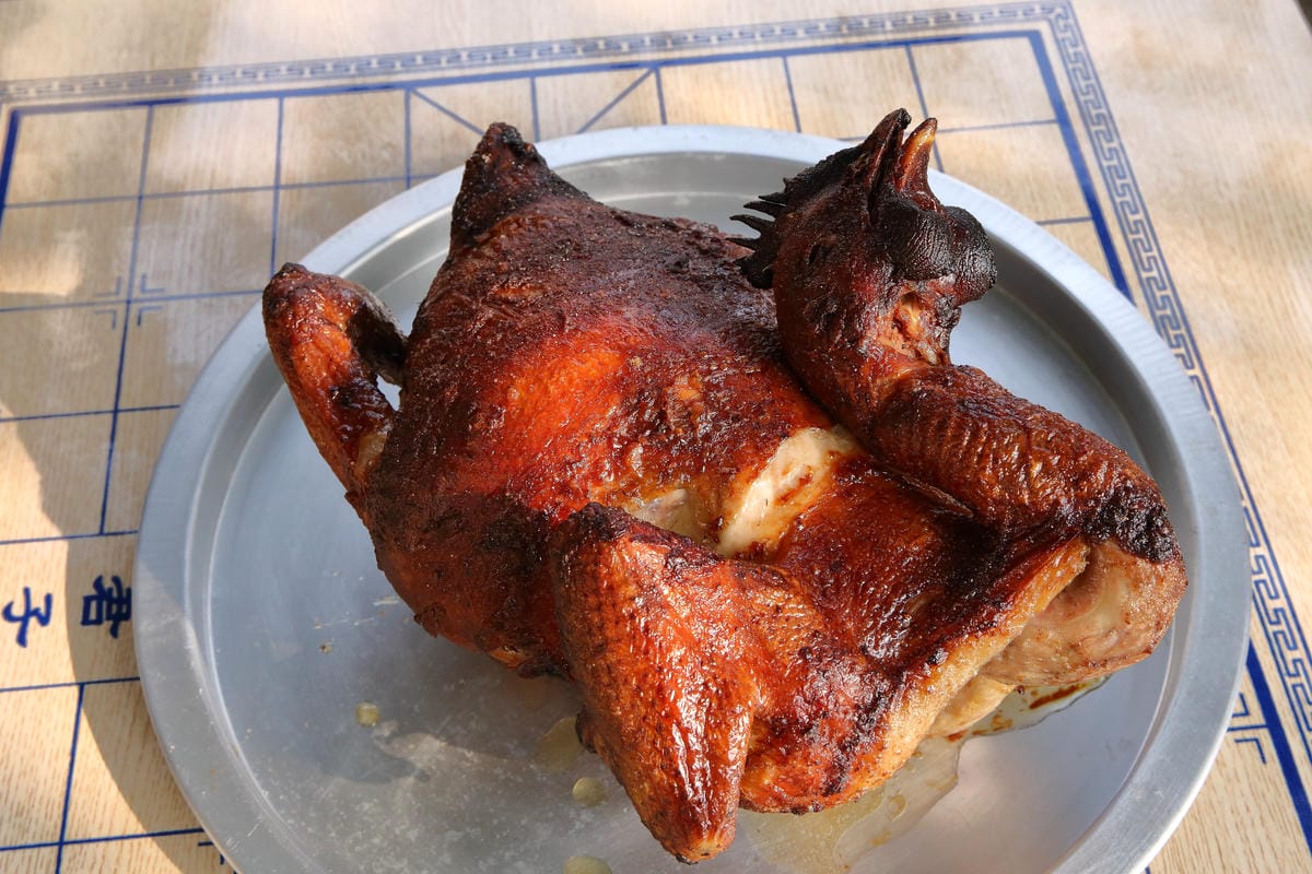 【食。淡水】王家碳烤鋼管雞～注意！有雞會跳鋼管舞！老饕才知道的烤雞，想吃不一定吃得到！