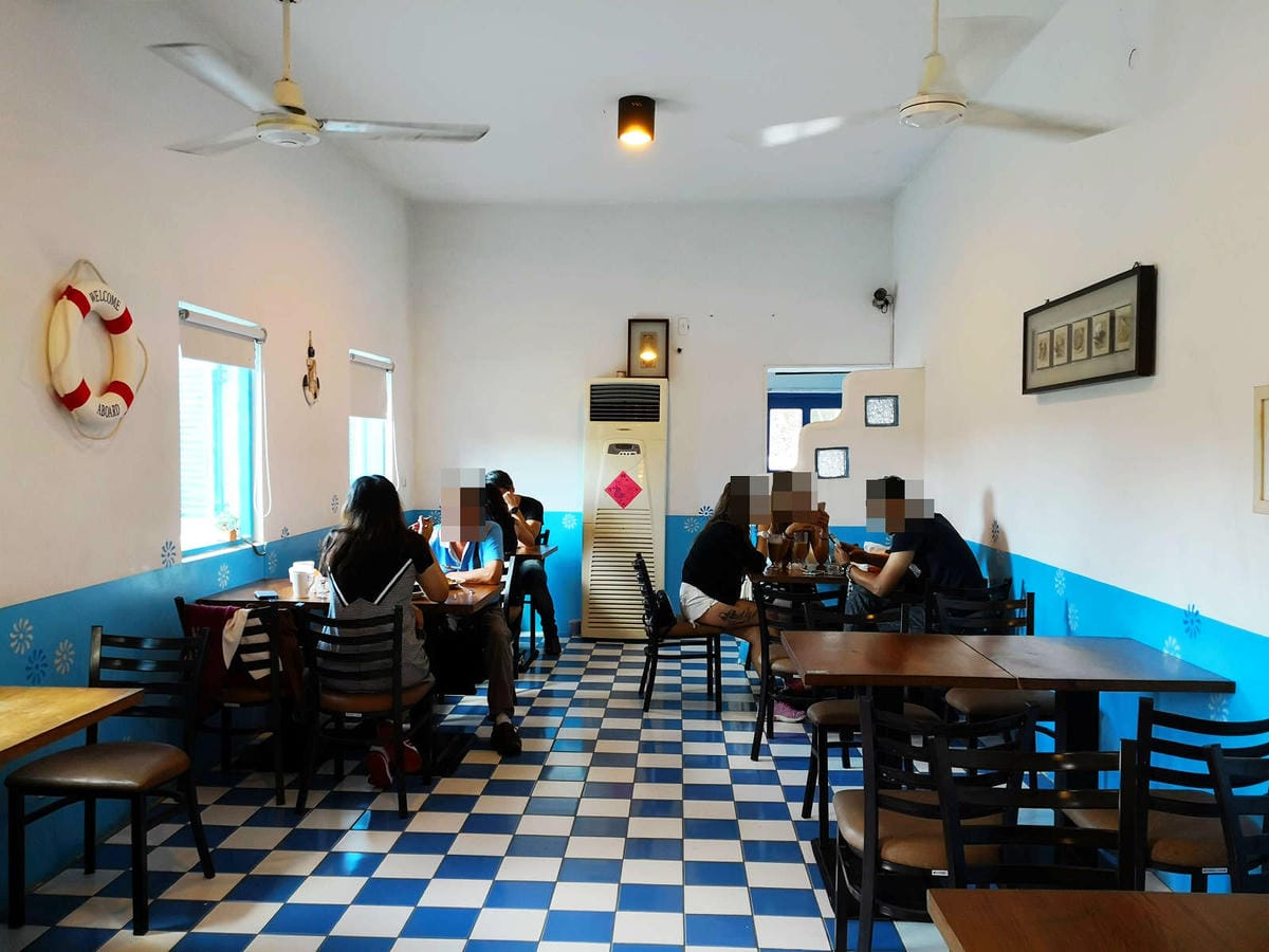 【遊。桃園】卡托米利庭園咖啡〜超浪漫藍白希臘風情咖啡店，大草坪、戲水池、沙坑、滑梯、鞦韆，適合帶小孩及寵物享受下午茶，永安賞夕陽好浪漫