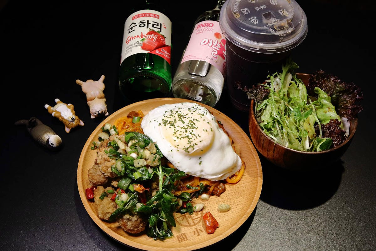 【食。台北】開小伙 宵夜 炸雞 鐵板麵〜台北平價宵夜美食推薦