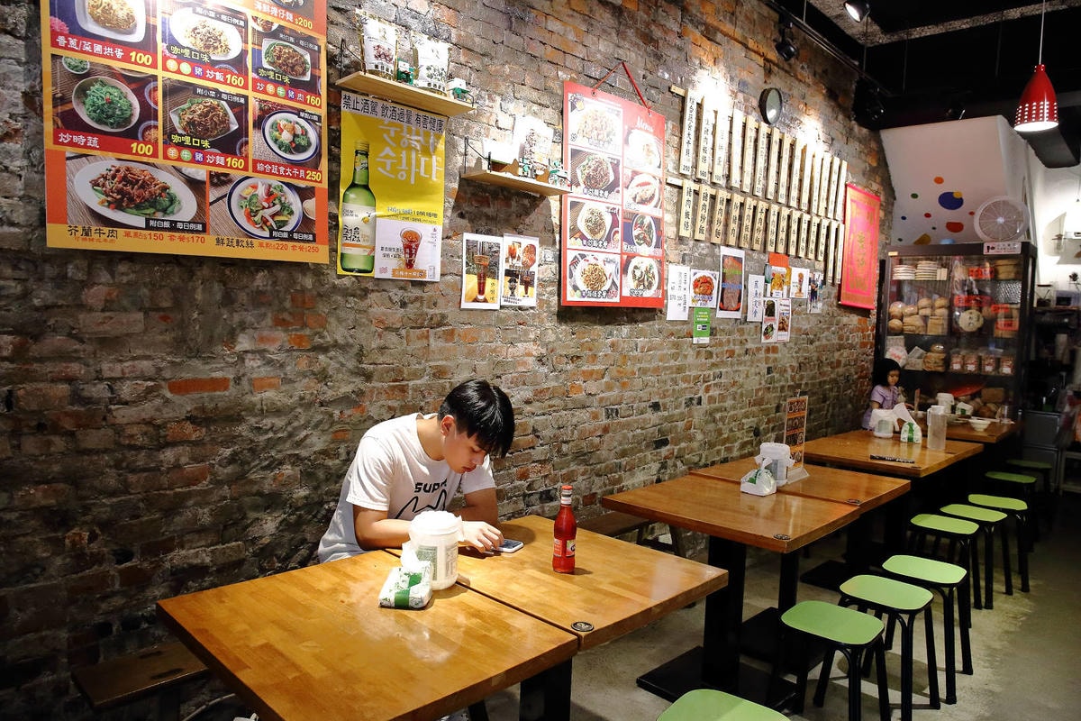 【食。台北】鼎薌小館〜台北車站好吃平價熱炒店推薦!老闆就是任