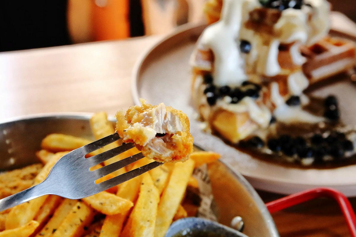 【食。平鎮】聚柴gdog寵物友善餐廳〜親子寵物草皮景觀餐廳。