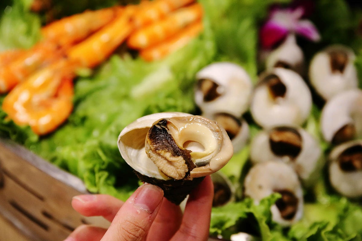 澎湖浮誇系海鮮霸王餐!整桌滿滿海鮮嗑到爽只要8000元,就是