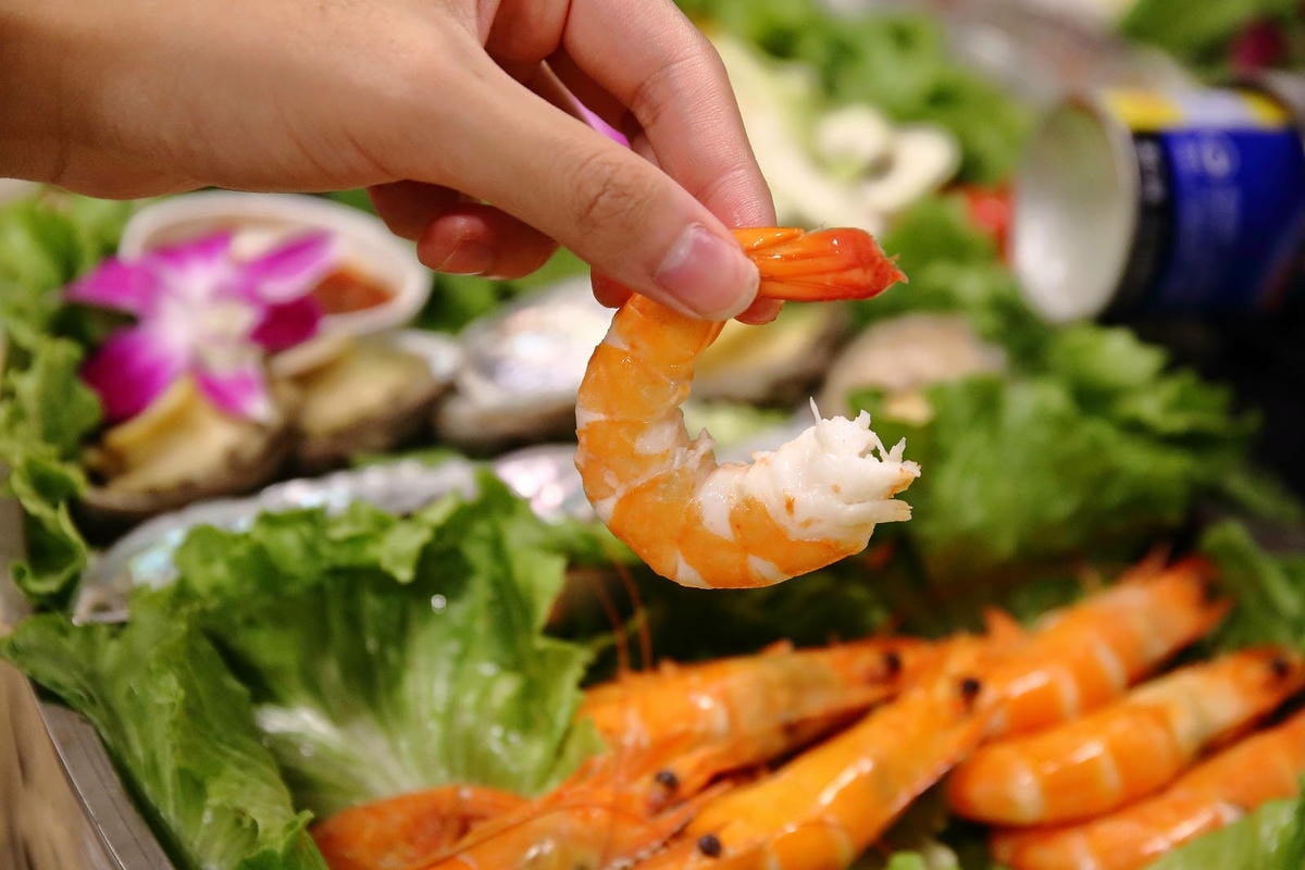 澎湖浮誇系海鮮霸王餐!整桌滿滿海鮮嗑到爽只要8000元,就是