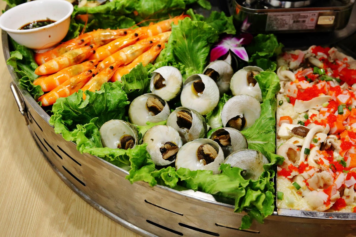 澎湖浮誇系海鮮霸王餐!整桌滿滿海鮮嗑到爽只要8000元,就是