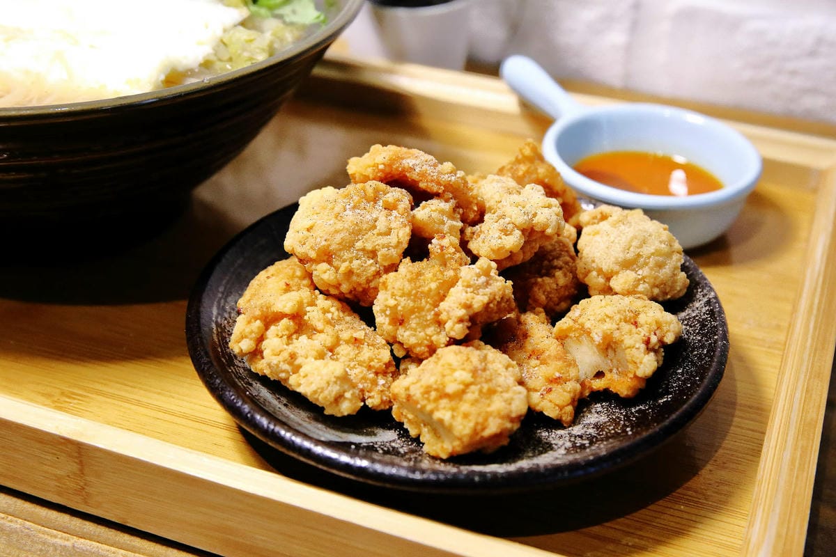 藏身社區的平價高人氣早午餐,竟然有加太陽蛋的麵線頭一次看到, 藏身社區的平價高人氣早午餐,竟然有加太陽蛋的麵線頭一次看到,