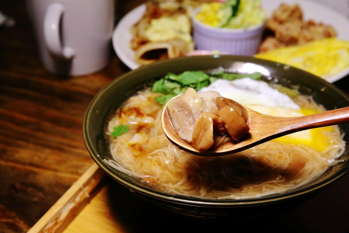 藏身社區的平價高人氣早午餐,竟然有加太陽蛋的麵線頭一次看到, 藏身社區的平價高人氣早午餐,竟然有加太陽蛋的麵線頭一次看到,