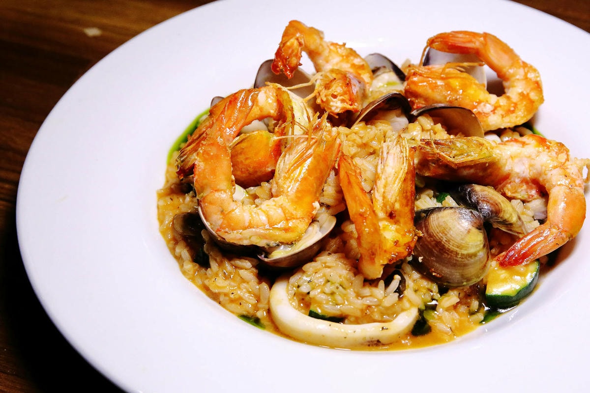 永和隱藏版招牌超低調!永和必訪風格餐酒館,大啖美餐美酒,CP