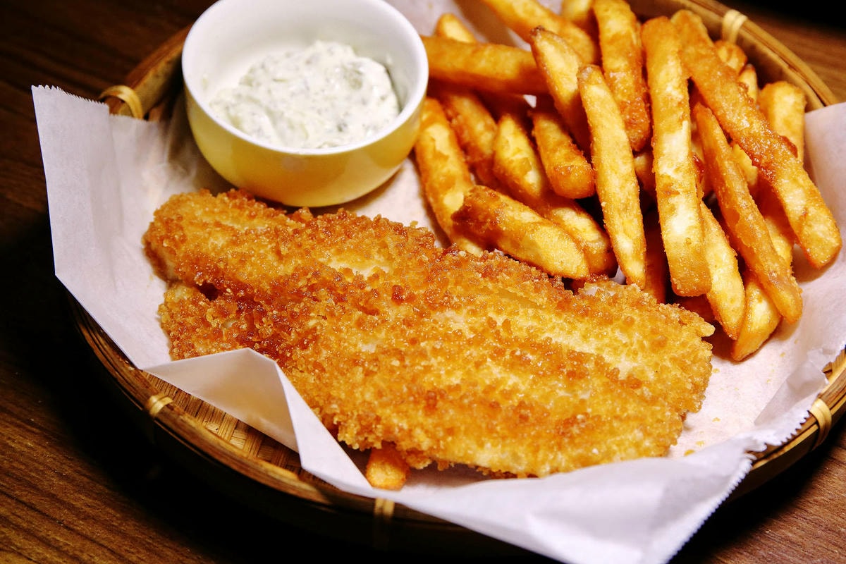 永和隱藏版招牌超低調!永和必訪風格餐酒館,大啖美餐美酒,CP