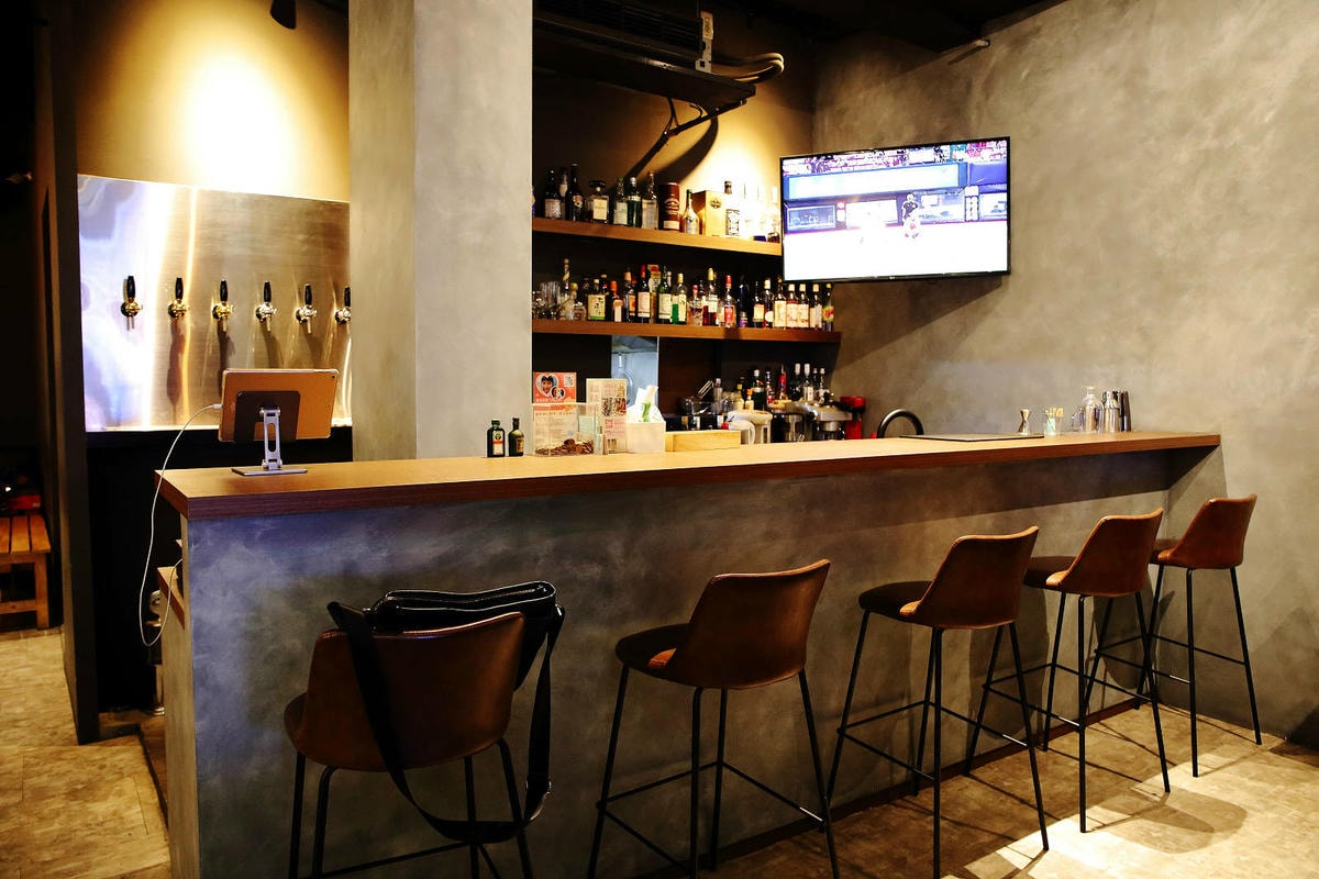 永和隱藏版招牌超低調!永和必訪風格餐酒館,大啖美餐美酒,CP