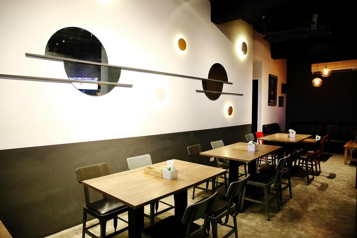 永和隱藏版招牌超低調!永和必訪風格餐酒館,大啖美餐美酒,CP