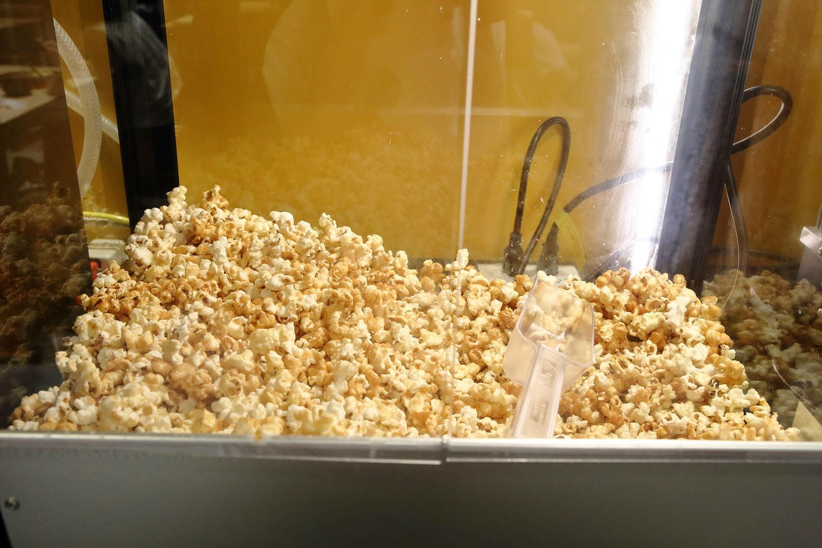 來自新竹的人氣平價牛排店小時厚牛排進軍永和,主餐190元起免