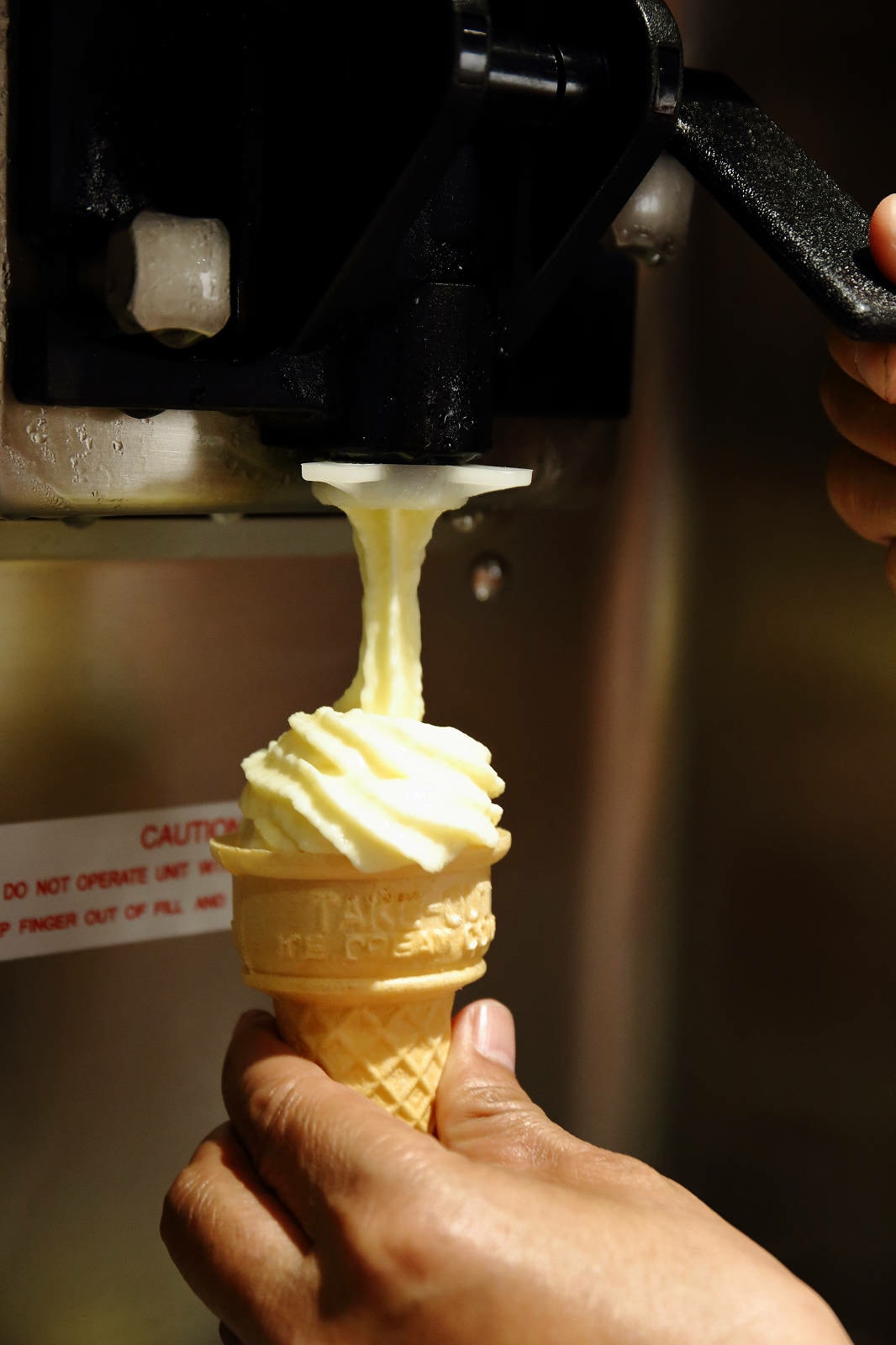 來自新竹的人氣平價牛排店小時厚牛排進軍永和,主餐190元起免