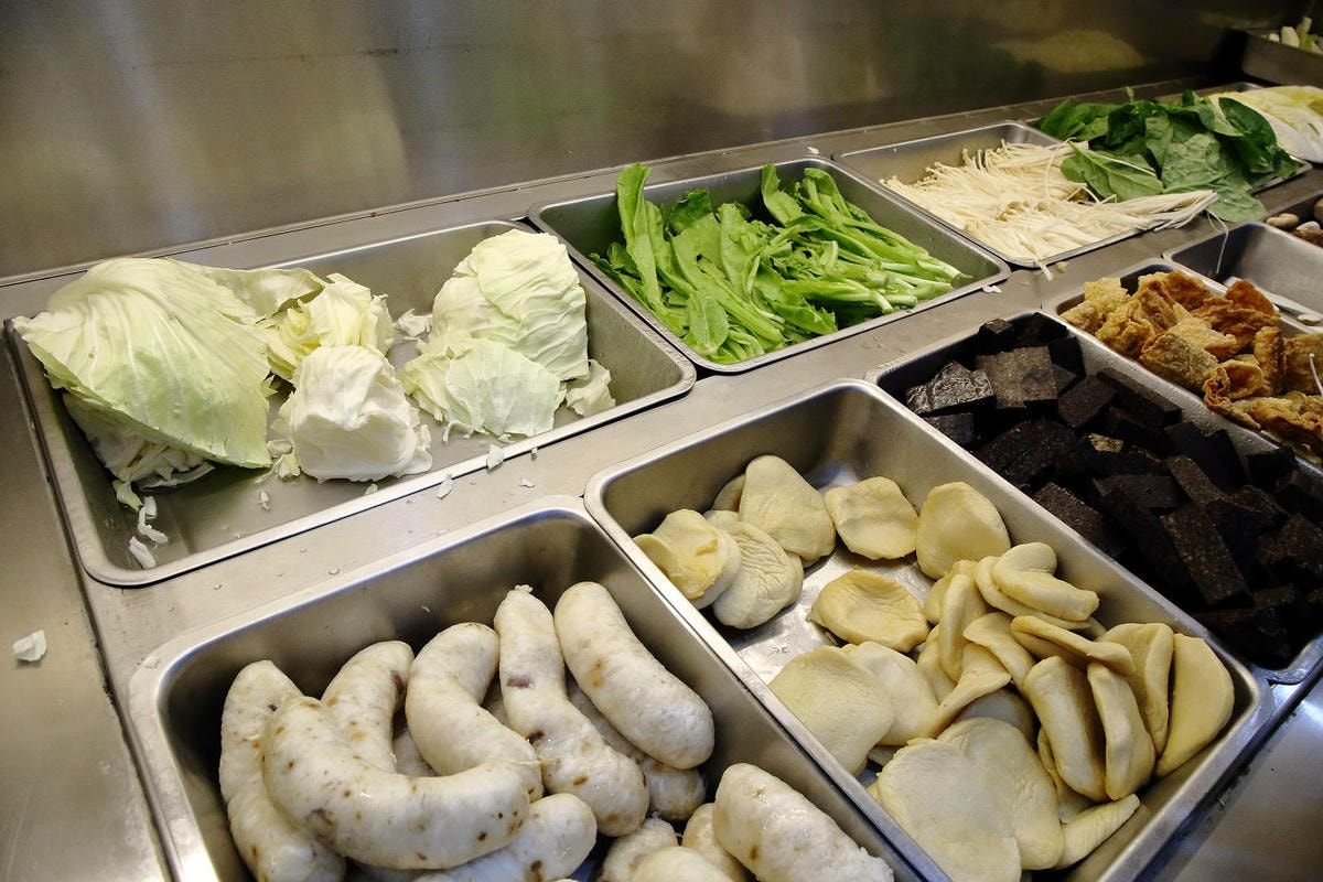 CP值爆表!當天到港海鮮漁獲燒烤吃到飽,超過30多種現流魚、 CP值爆表!當天到港海鮮漁獲燒烤吃到飽,超過30多種現流魚、