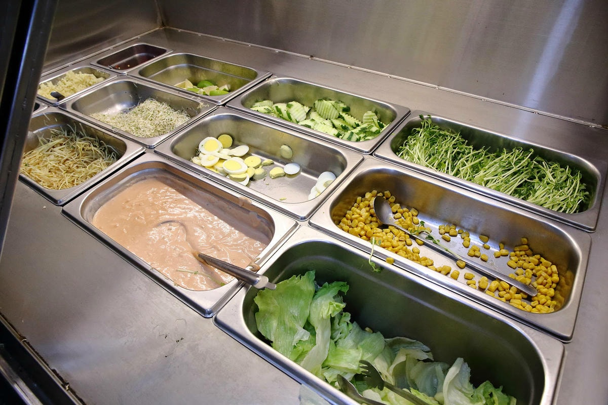 CP值爆表!當天到港海鮮漁獲燒烤吃到飽,超過30多種現流魚、 CP值爆表!當天到港海鮮漁獲燒烤吃到飽,超過30多種現流魚、