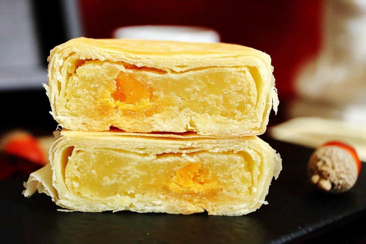 【2023中秋月餅推薦】紅豆食府中秋禮盒搶先看,月餅師傅手工