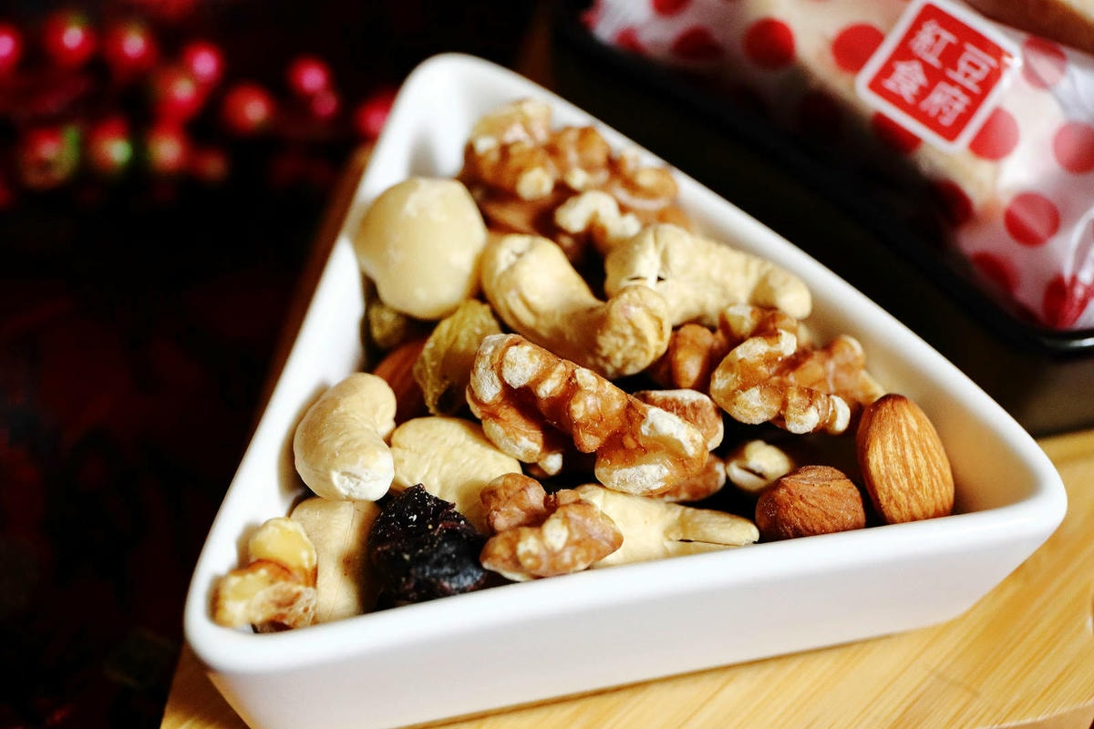 【2023中秋月餅推薦】紅豆食府中秋禮盒搶先看,月餅師傅手工