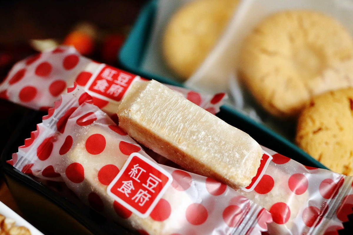 【2023中秋月餅推薦】紅豆食府中秋禮盒搶先看,月餅師傅手工