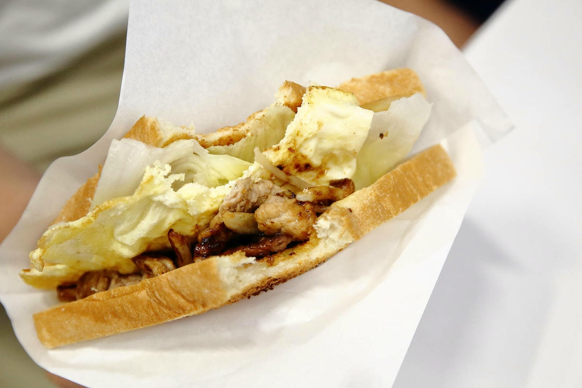 宜蘭美食早午餐這個超狂!碳個究竟早午晚餐浮誇系蛋餅多達34種