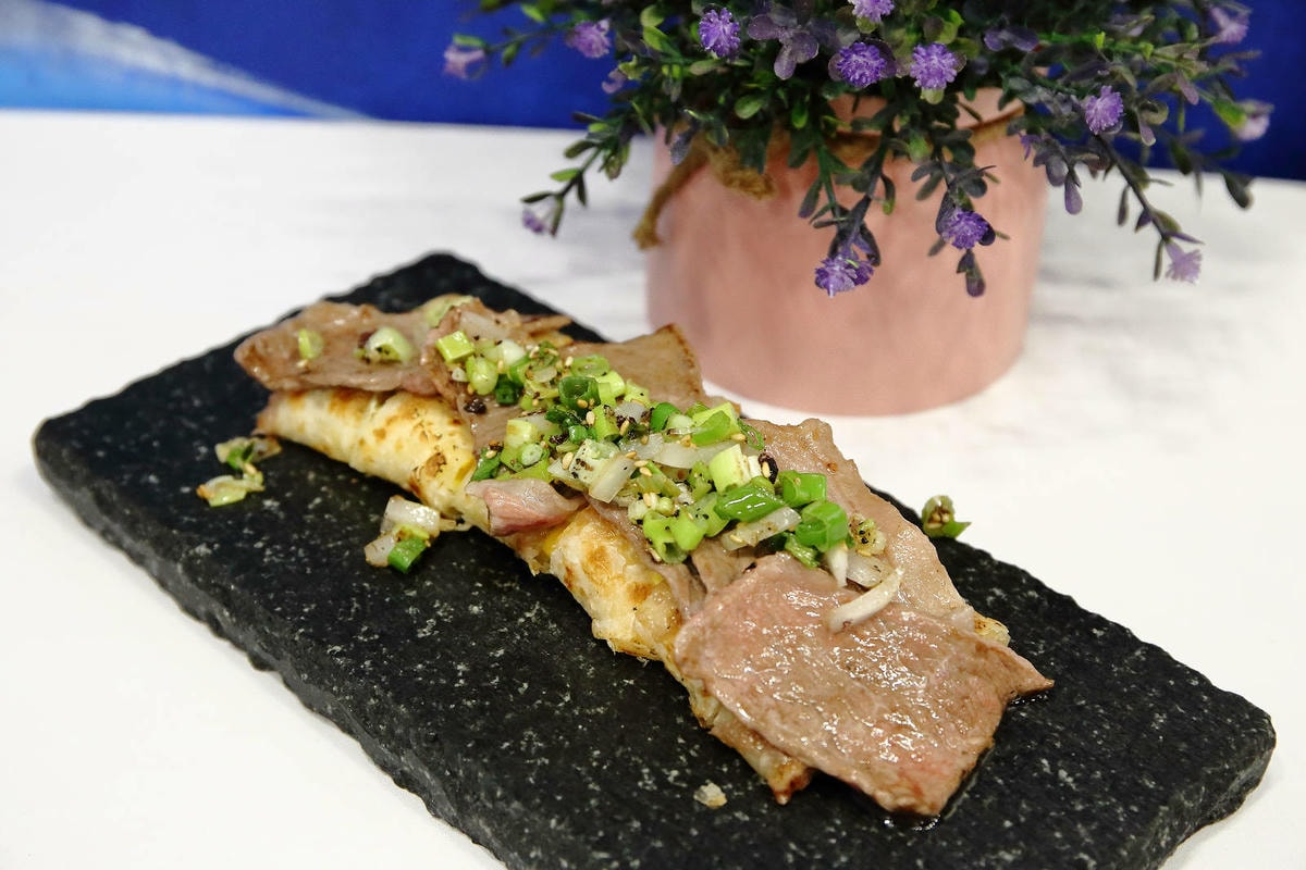 宜蘭美食早午餐這個超狂!碳個究竟早午晚餐浮誇系蛋餅多達34種