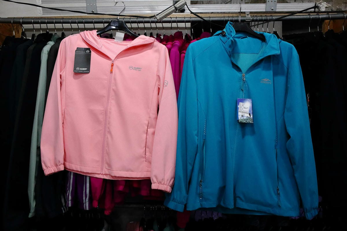 夏末換季最後一波服飾折扣！限時搶購最低1折起〜新北最強檔防曬